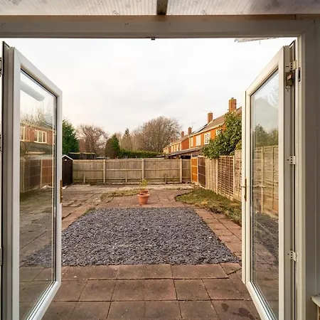 Stylish 4 Bed Henbury With Free Parking * Bristol